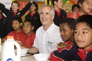 Fonterra CEO Andrew Ferrier enjoys breakfast with the children of Wesley Intermediate 